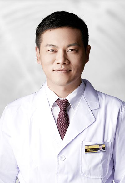 深圳陽光形醫院整形醫師-羅志敏