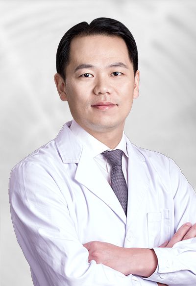 深圳陽醫院眼部整形醫師-李鵬